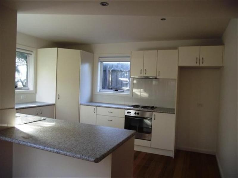 2/7 Alexander Avenue, Cowes VIC 3922