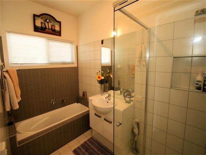 29 Seagrove Way, Cowes VIC 3922