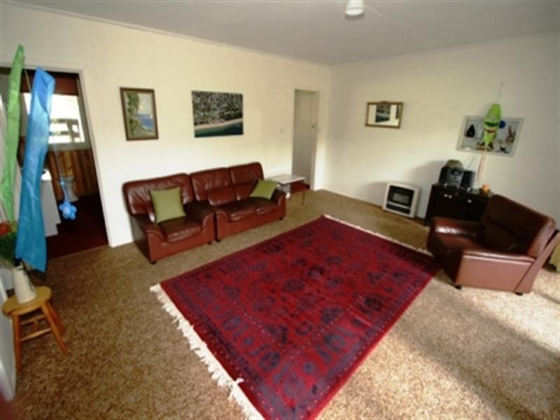 12 Beach Street, Cowes VIC 3922