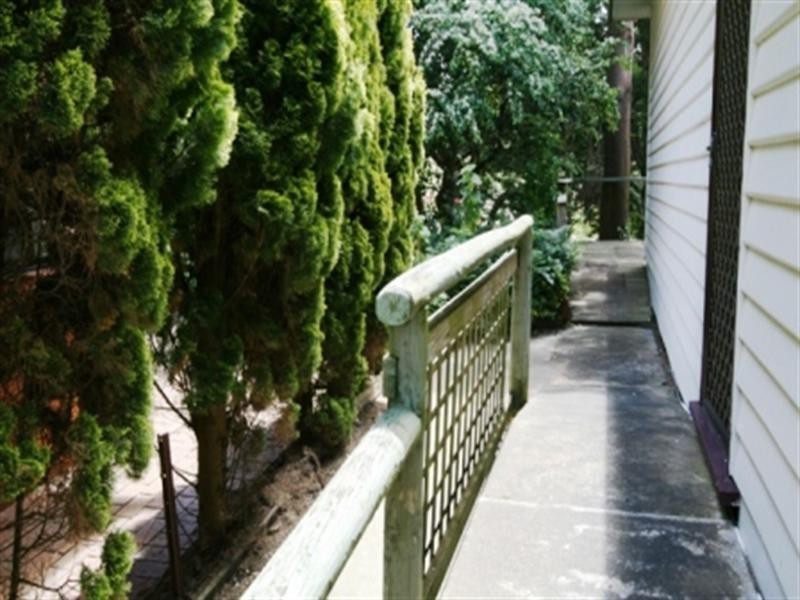 12 Beach Street, Cowes VIC 3922