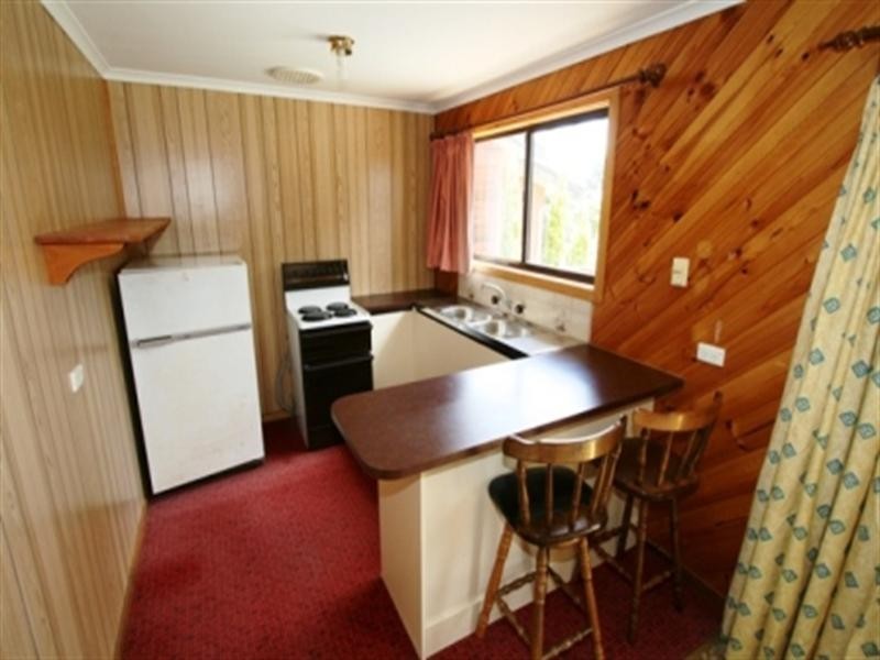 12 Beach Street, Cowes VIC 3922