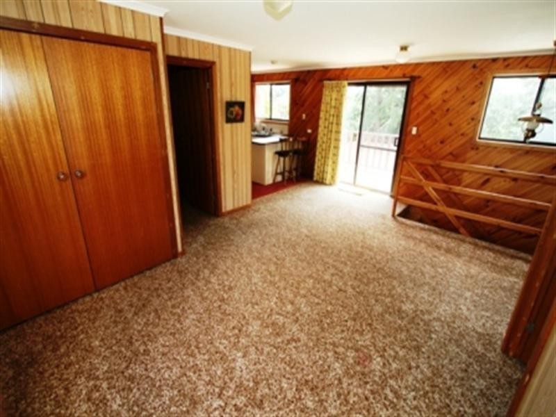 12 Beach Street, Cowes VIC 3922