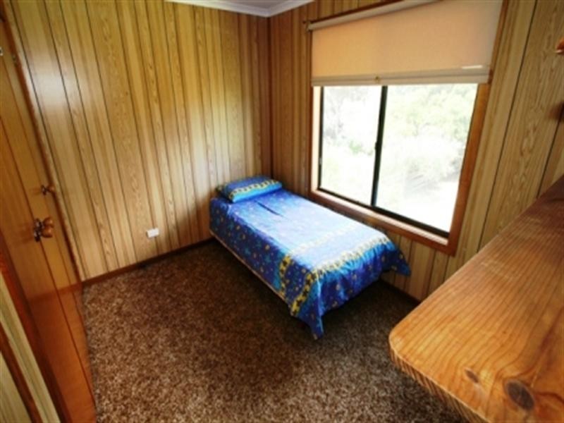 12 Beach Street, Cowes VIC 3922