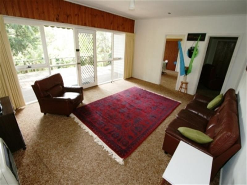 12 Beach Street, Cowes VIC 3922