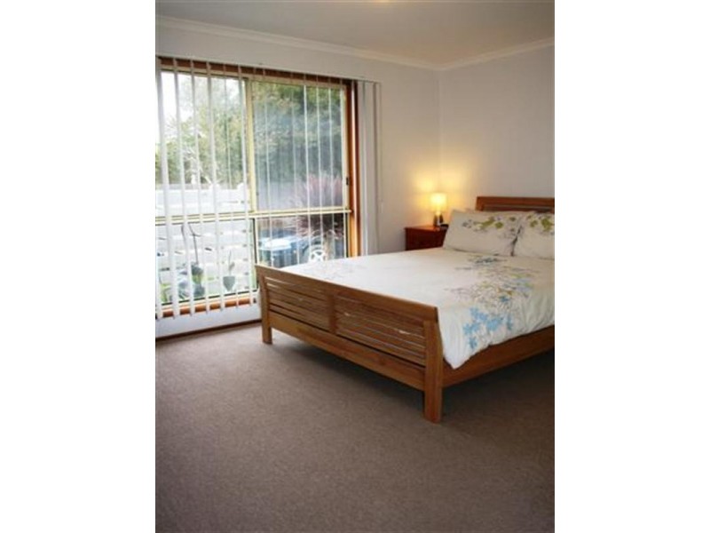 2 Dixon Street, Surf Beach VIC 3922