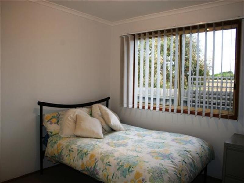 2 Dixon Street, Surf Beach VIC 3922