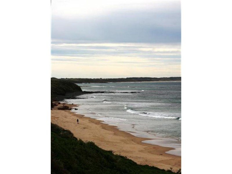 2 Dixon Street, Surf Beach VIC 3922