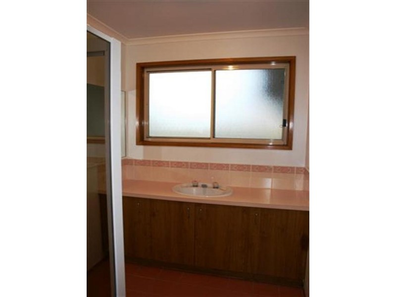 2 Dixon Street, Surf Beach VIC 3922