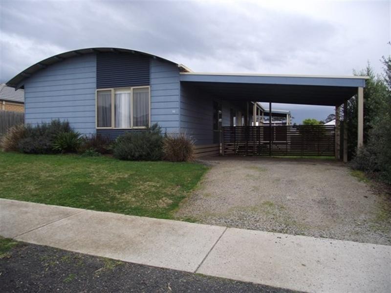 18 Norman Drive, Cowes VIC 3922