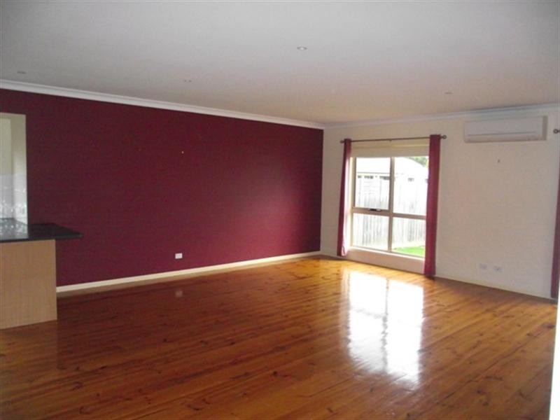 18 Norman Drive, Cowes VIC 3922