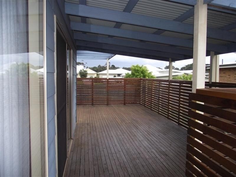 18 Norman Drive, Cowes VIC 3922