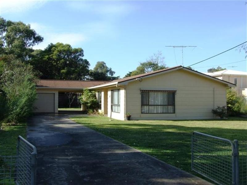 7 Devon Avenue, Cowes VIC 3922