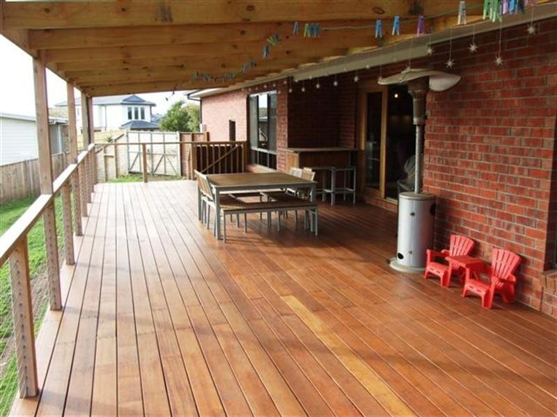 21 Waterview Rise, Cowes VIC 3922