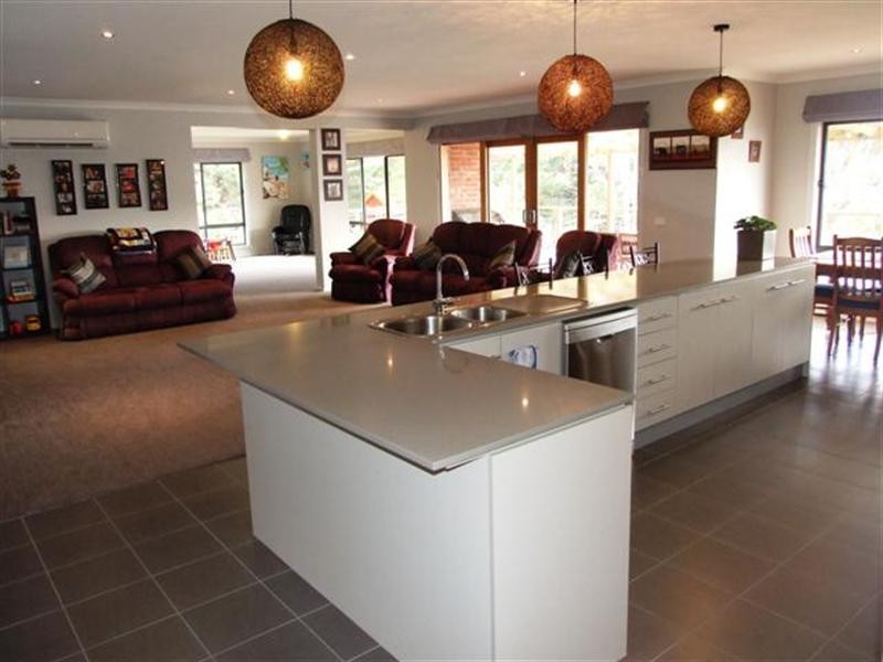 21 Waterview Rise, Cowes VIC 3922