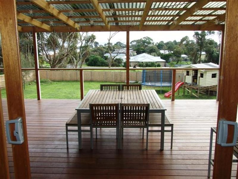 21 Waterview Rise, Cowes VIC 3922