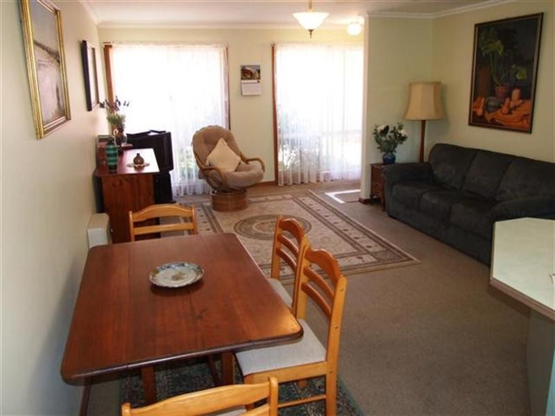 1/20 Church Street, Cowes VIC 3922