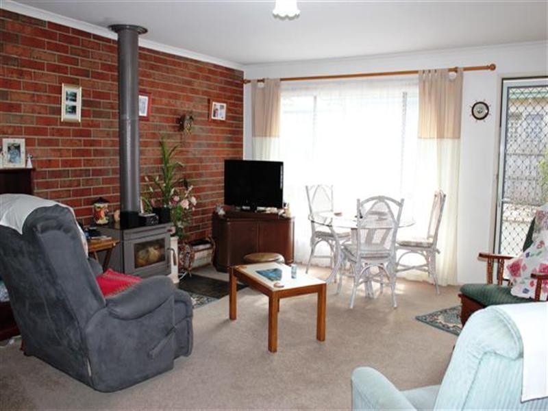 2/6 Park Street, Cowes VIC 3922