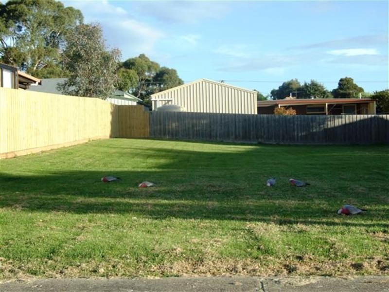 63 Wyndham Avenue, Cowes VIC 3922