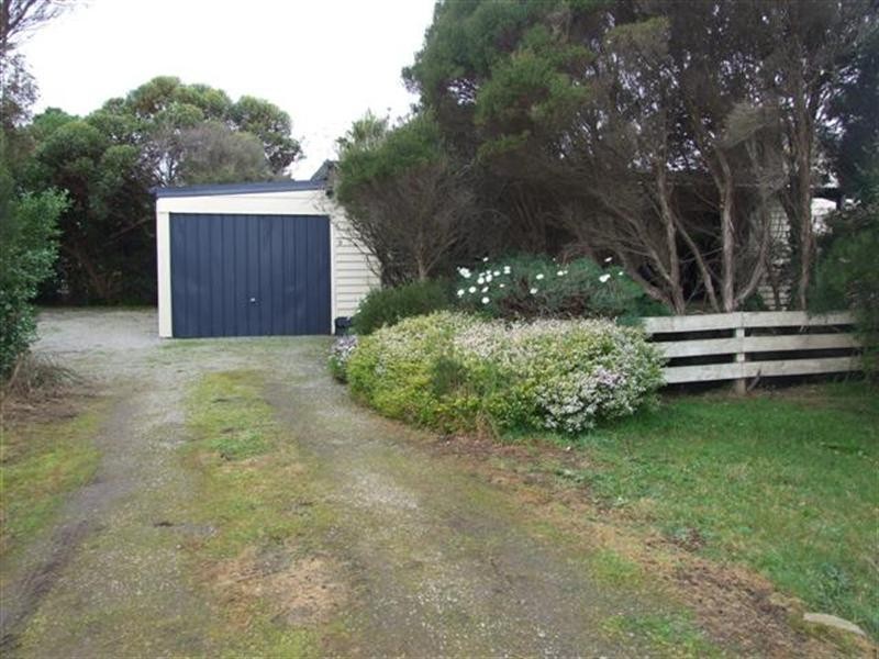9 Batman Street, Surf Beach VIC 3922