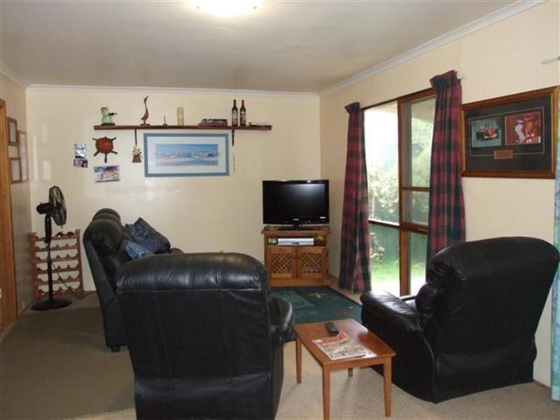 9 Batman Street, Surf Beach VIC 3922