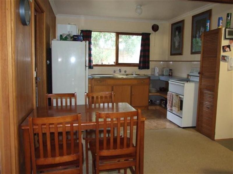 9 Batman Street, Surf Beach VIC 3922