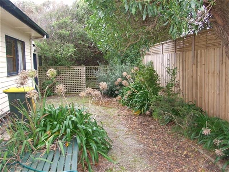 9 Batman Street, Surf Beach VIC 3922