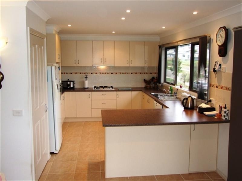 1 Kingfisher Way, Cowes VIC 3922