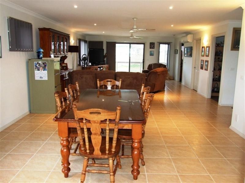 1 Kingfisher Way, Cowes VIC 3922