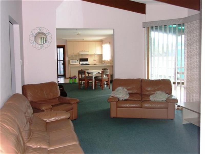 13 Elwood Avenue, Surf Beach VIC 3922