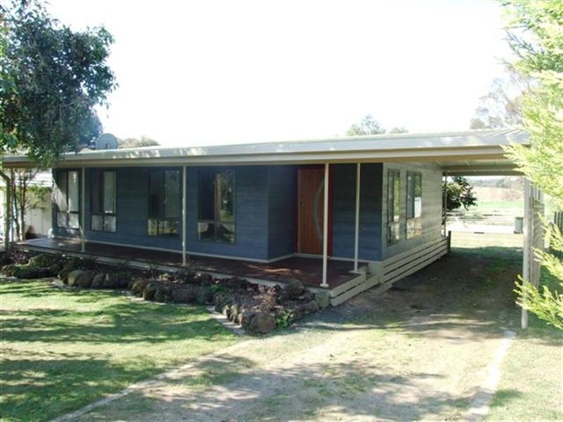 27 Scenic Drive, Cowes VIC 3922