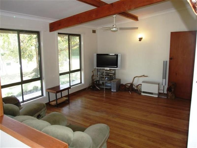 27 Scenic Drive, Cowes VIC 3922