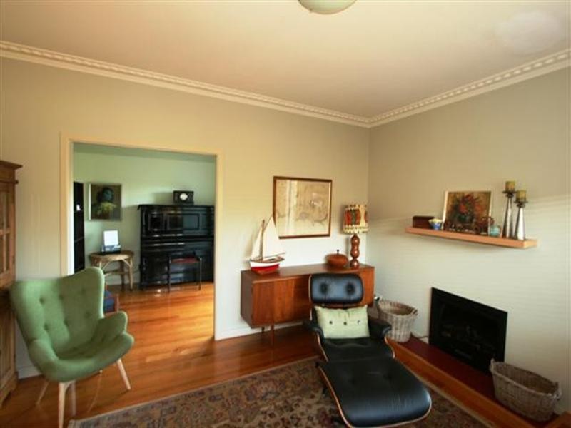 11 Beach Crescent, Newhaven VIC 3925