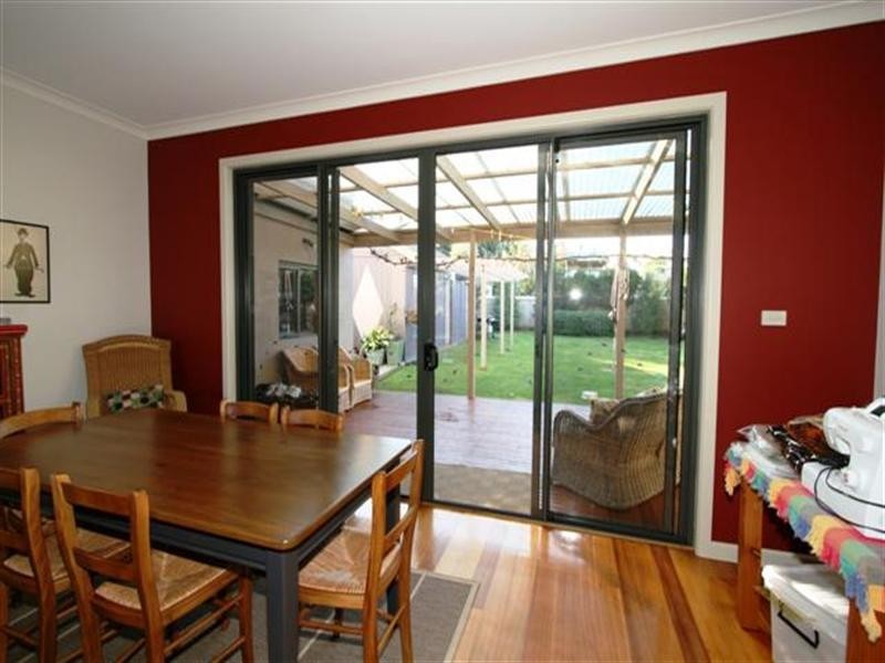 11 Beach Crescent, Newhaven VIC 3925