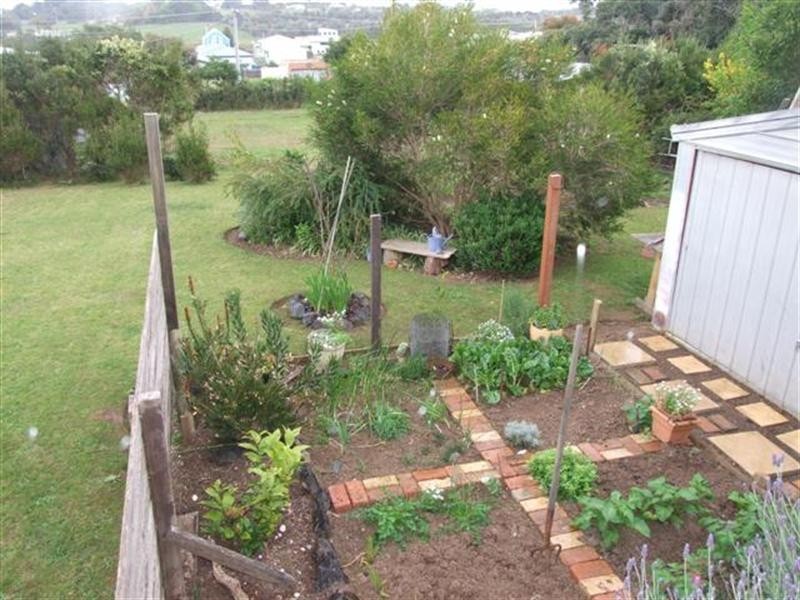 14 Bermagui Crescent, Sunset Strip VIC 3922