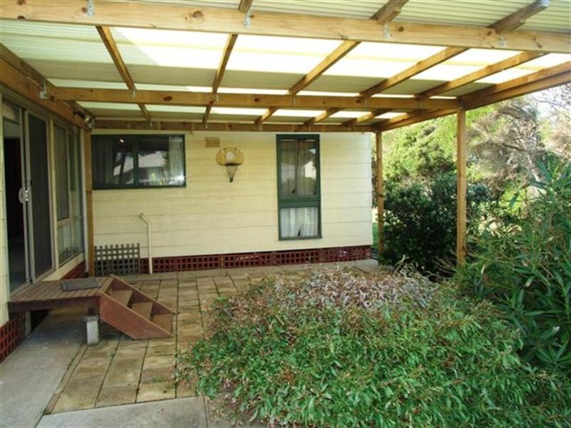 31 Elwood Avenue, Surf Beach VIC 3922