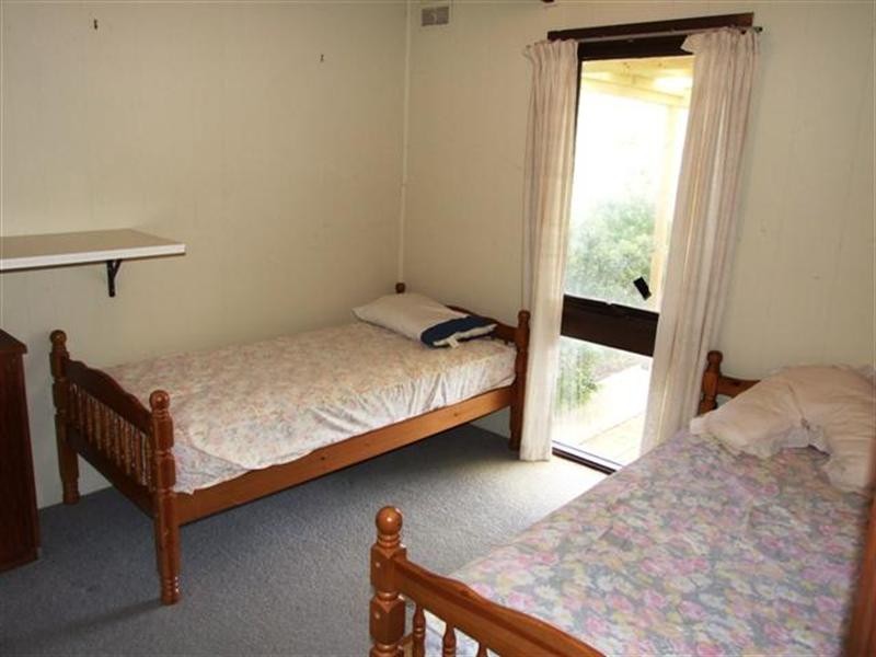 31 Elwood Avenue, Surf Beach VIC 3922