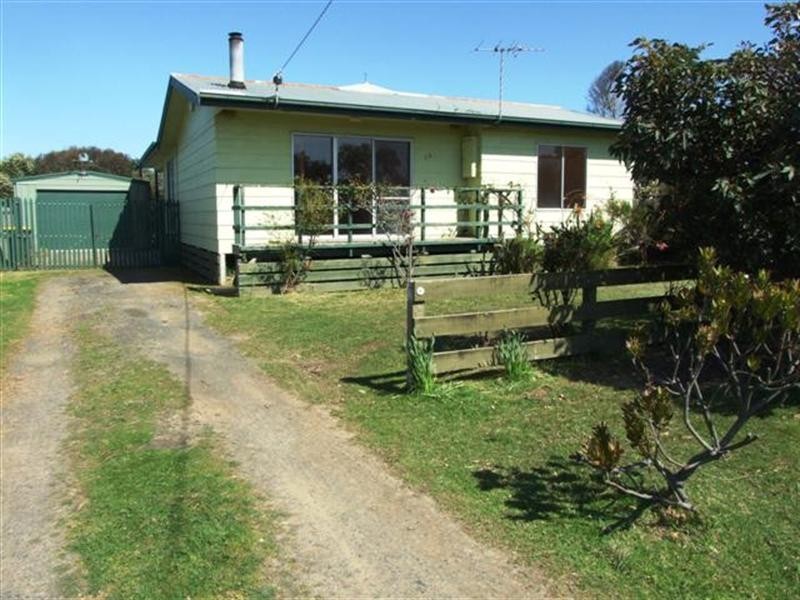 13 Fern Avenue, Surf Beach VIC 3922