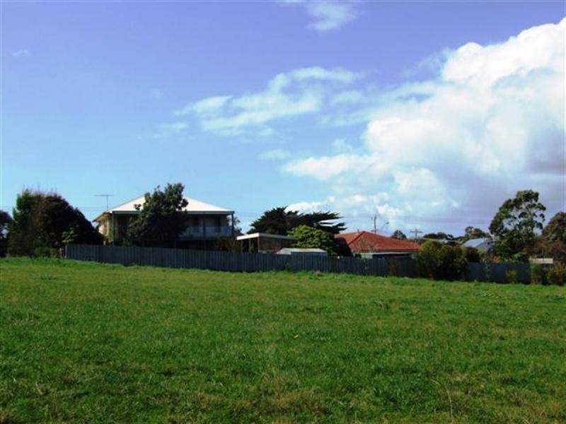 Lot 2 Toscana Rise, 606-610 Settlement Road, Cowes VIC 3922