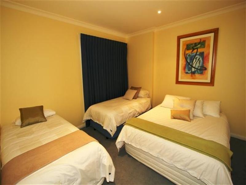 Apartment 7 “Bayview Grand” 16 The Esplanade, Cowes VIC 3922