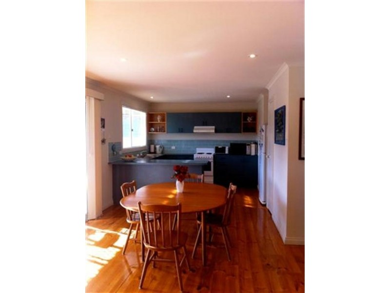 20 Wonthaggi Crescent, San Remo VIC 3925