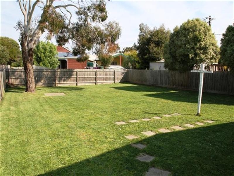 105 Scenic Drive, Cowes VIC 3922