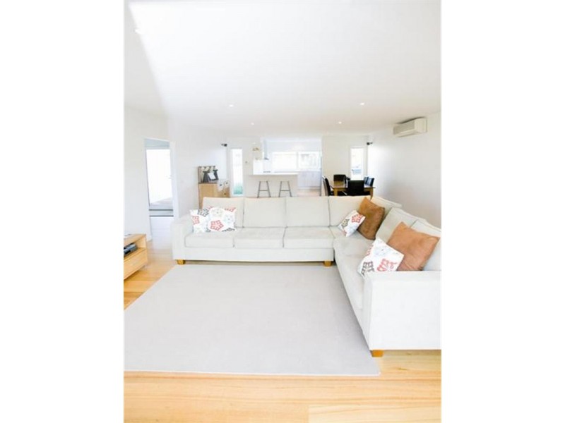 9 Martin Street, Silverleaves VIC 3922