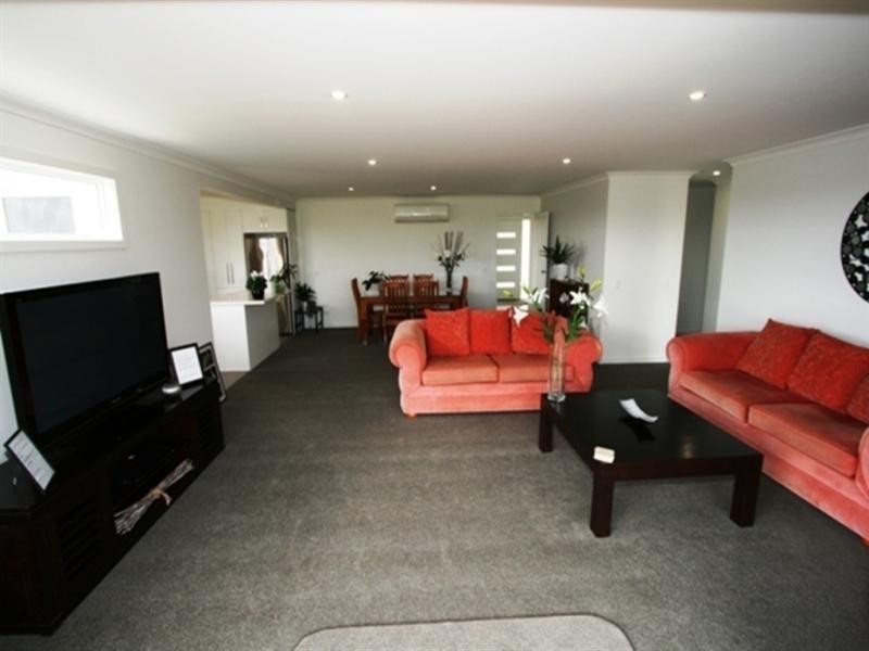 6 Water View Rise, Cowes VIC 3922