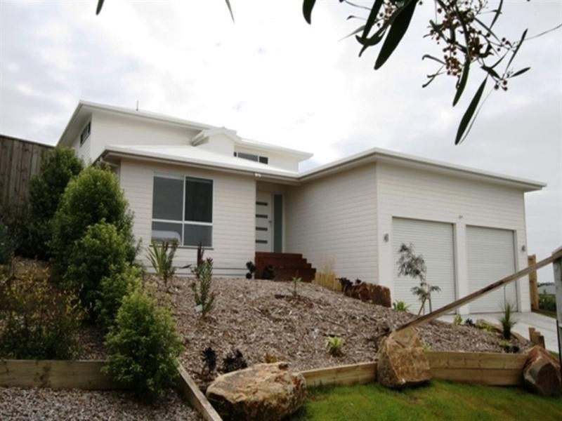6 Water View Rise, Cowes VIC 3922