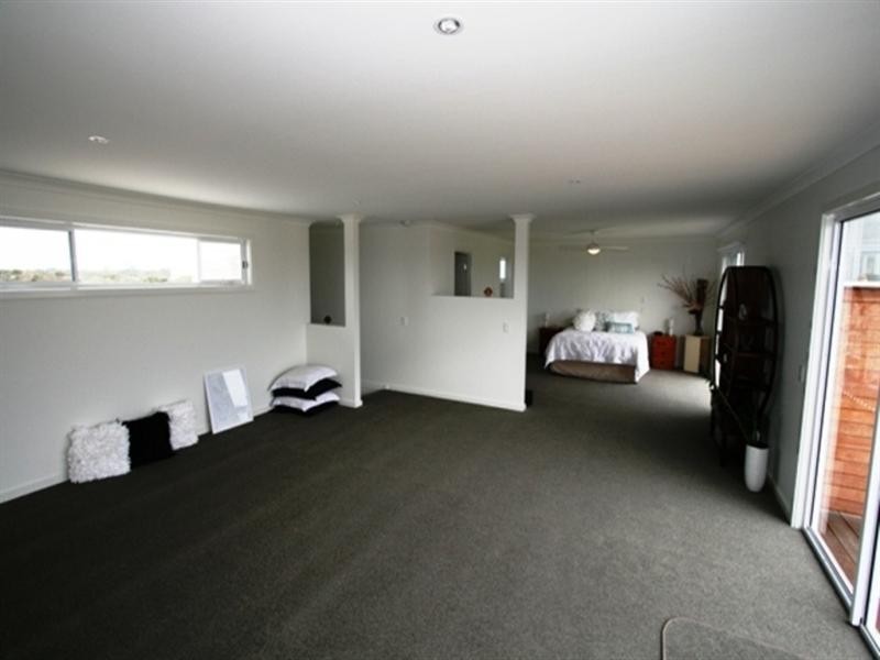 6 Water View Rise, Cowes VIC 3922