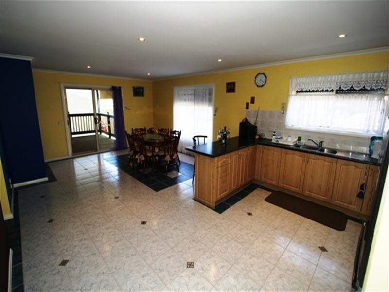 23 Diane Crescent, Wimbledon Heights VIC 3922