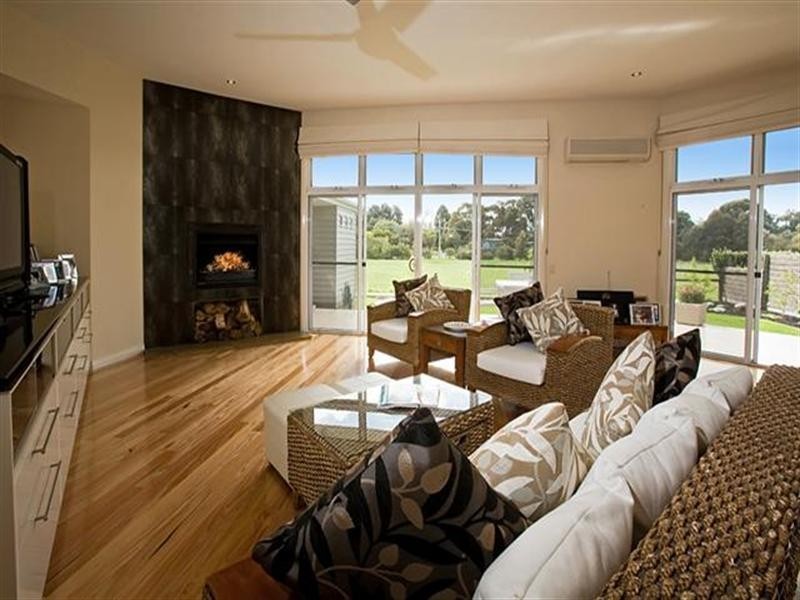 11 Chale Court, Cowes VIC 3922