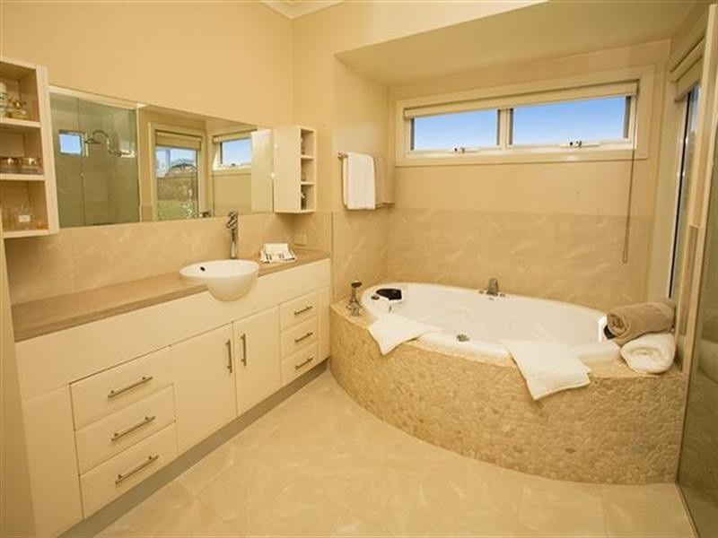 11 Chale Court, Cowes VIC 3922