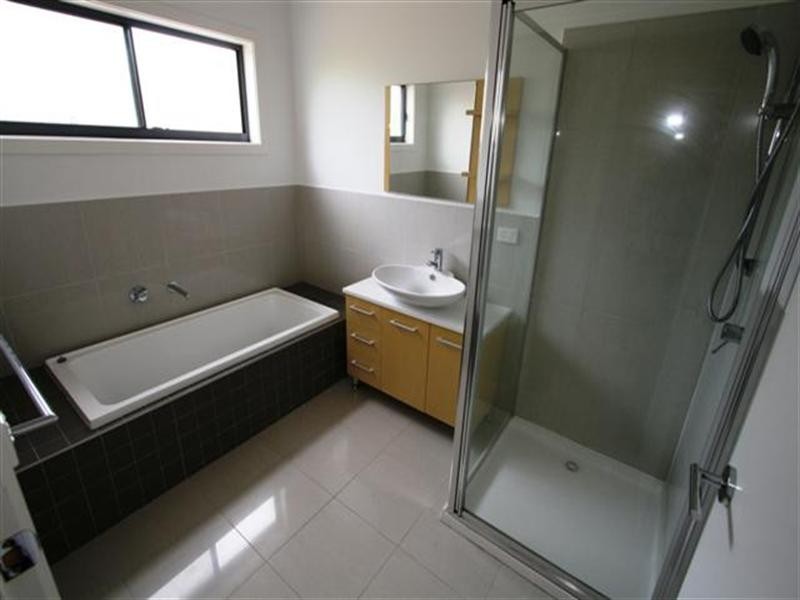 17 Bluegum Court, Cowes VIC 3922