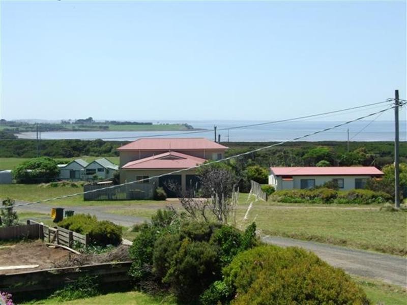 14 Highview Crescent, Surf Beach VIC 3922